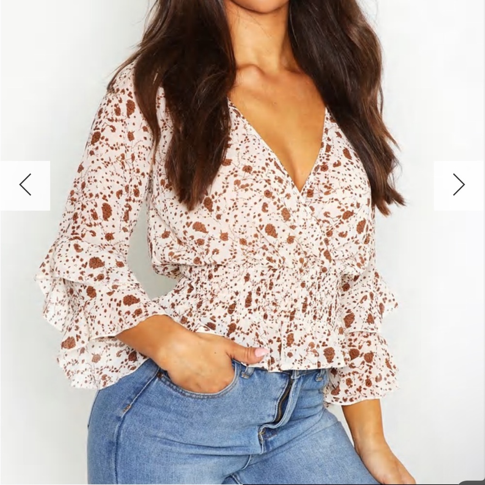BOOHOO FLORAL PRINT RUFFLE BLOUSE size :8